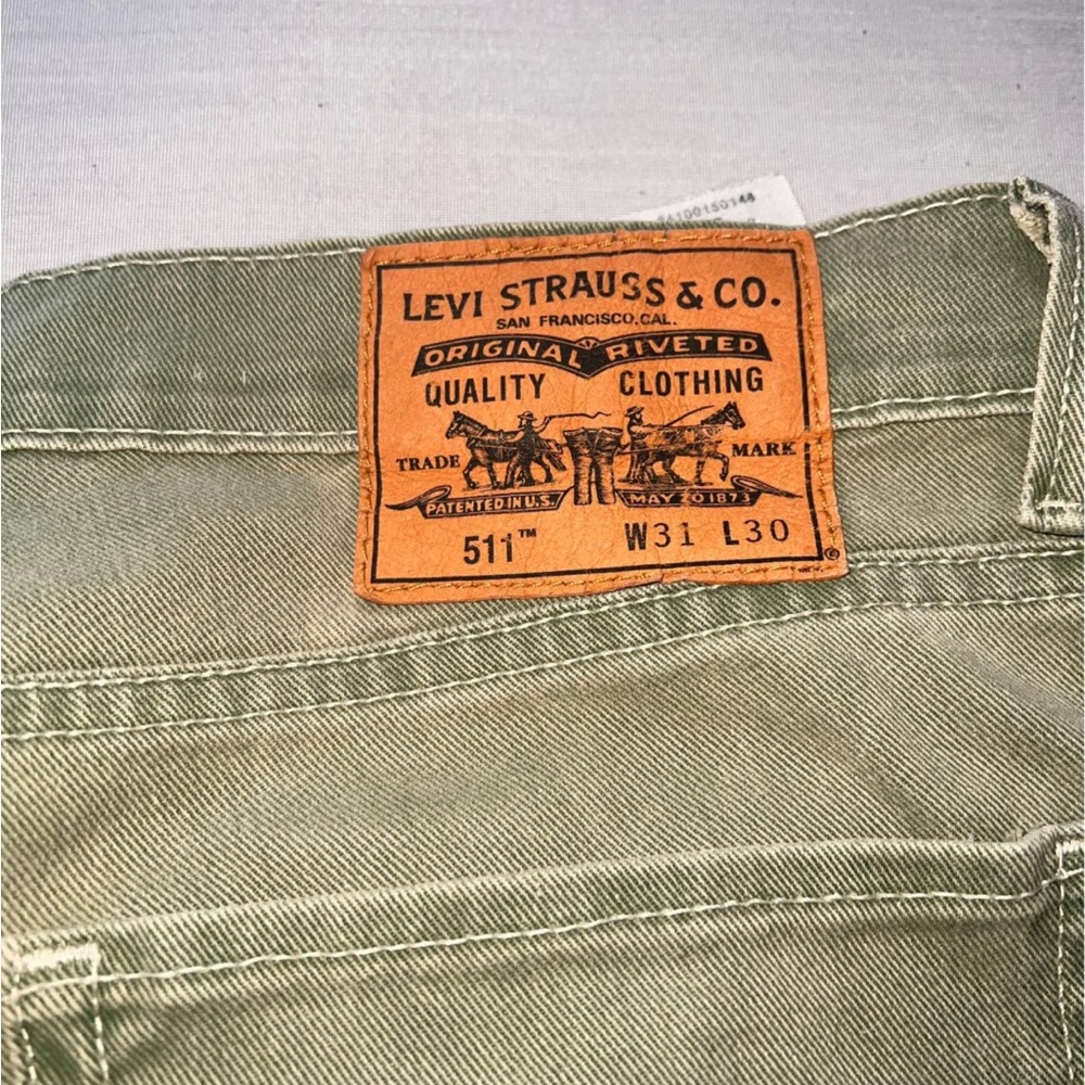 Unisex Levi’s Slim Fit Pants